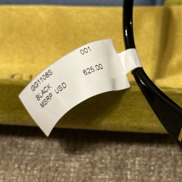 Men's Full-Rim Logo Gucci Sunglasses - Picture 16 of 16